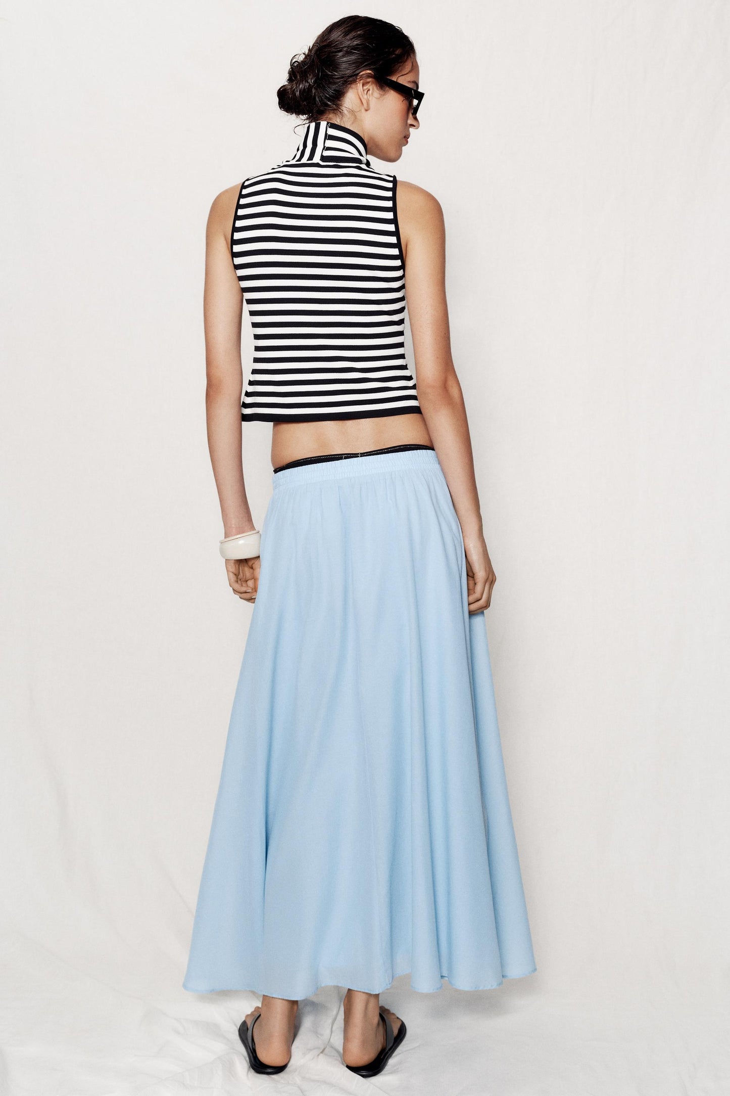 Bivorry™ - Black & White Short Top